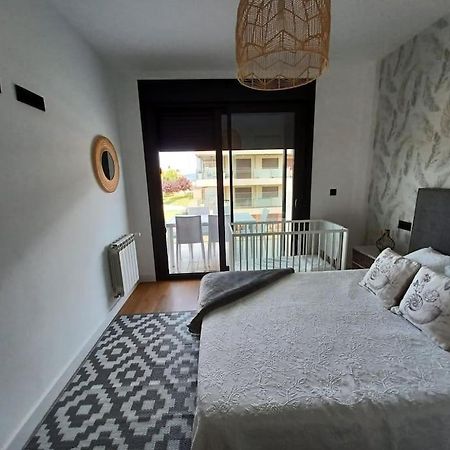 Precioso Apartamento Con Terraza Y Piscina En Portonovo-Sanxenxo Luaran gambar