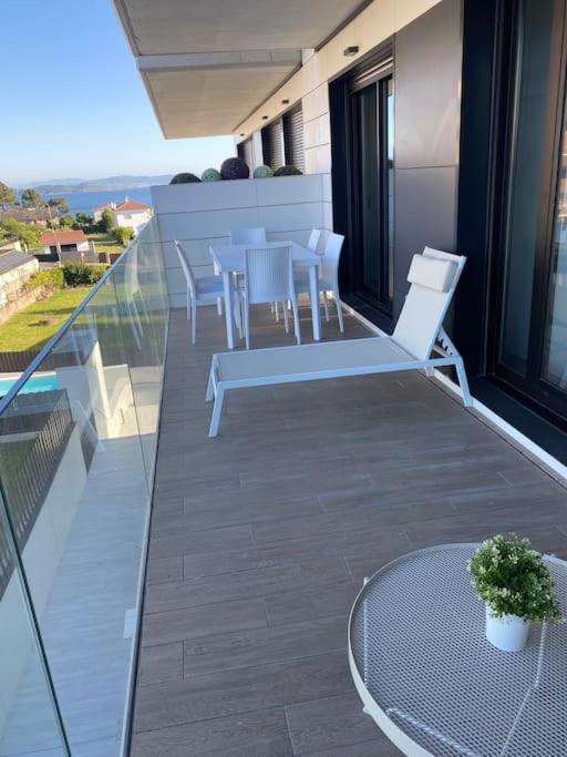 Precioso Apartamento Con Terraza Y Piscina En Portonovo-Sanxenxo Luaran gambar
