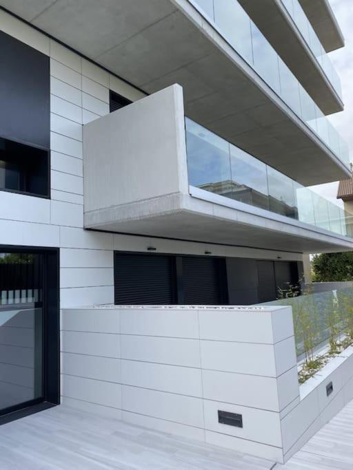 Precioso Apartamento Con Terraza Y Piscina En Portonovo-Sanxenxo Luaran gambar
