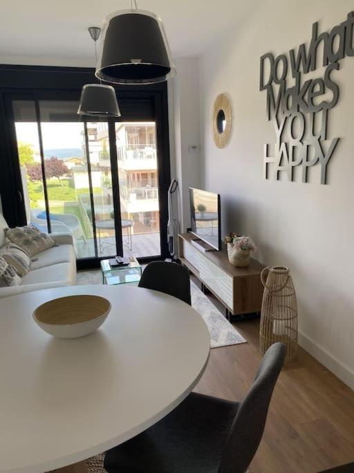 Precioso Apartamento Con Terraza Y Piscina En Portonovo-Sanxenxo Luaran gambar