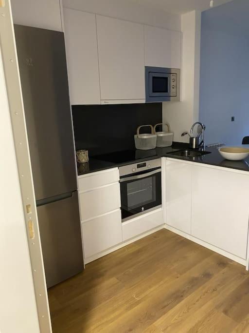 Precioso Apartamento Con Terraza Y Piscina En Portonovo-Sanxenxo Luaran gambar